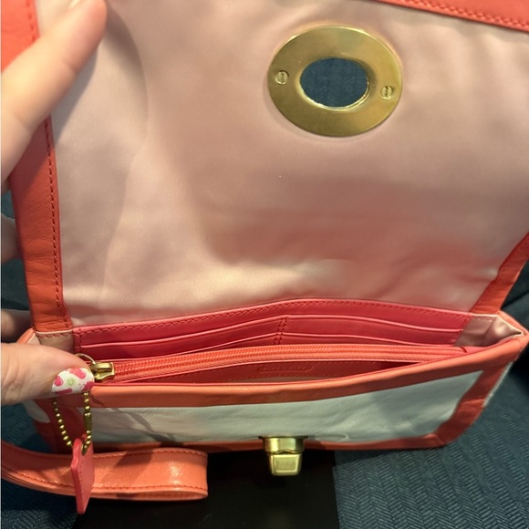 Coach Cricket White Coral Leather Turnlock Flap Clutch Wristlet Wallet - Picture 8 of 11